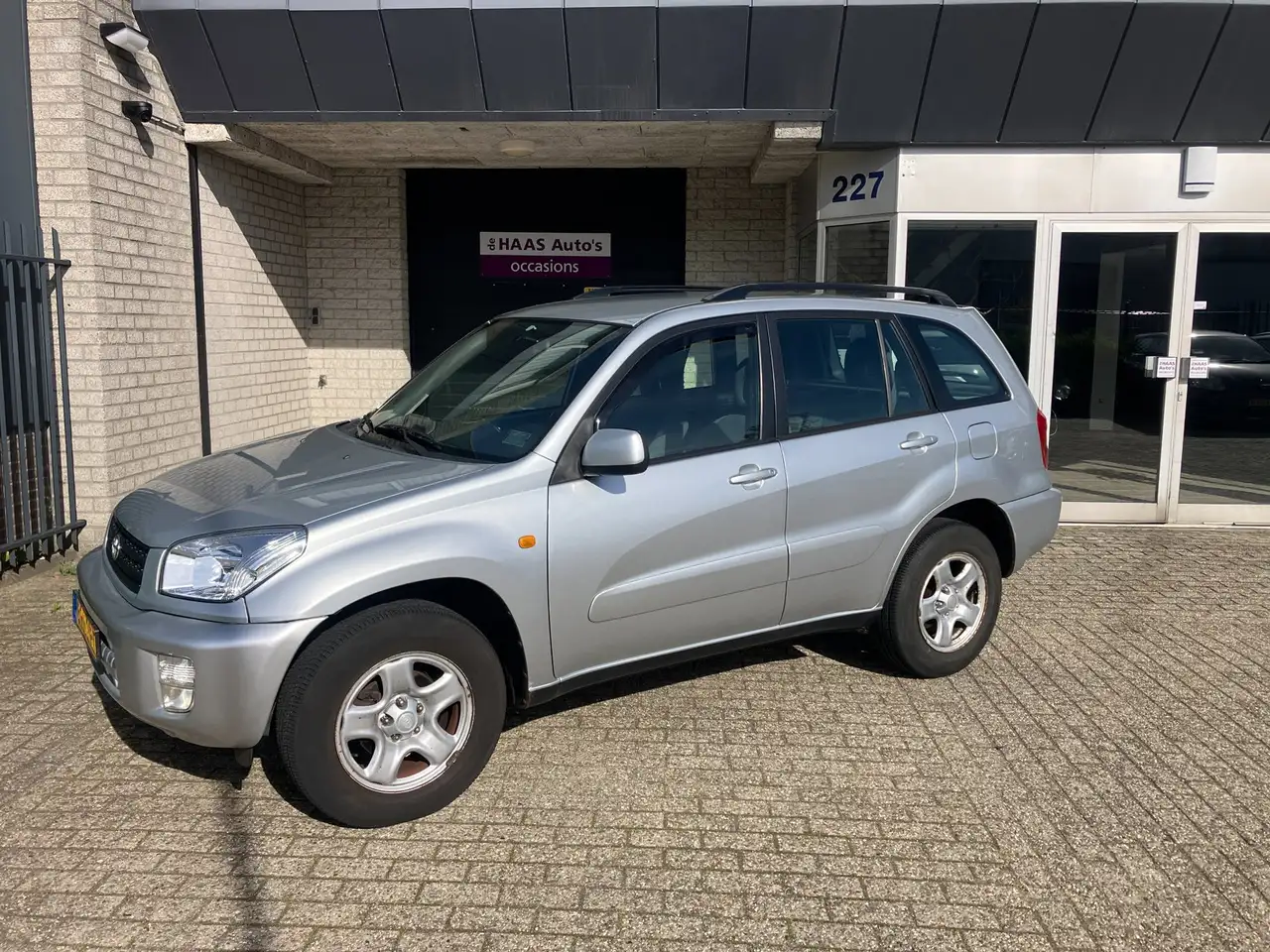 TOYOTA RAV4 1.8-16V VVT-I 125CH