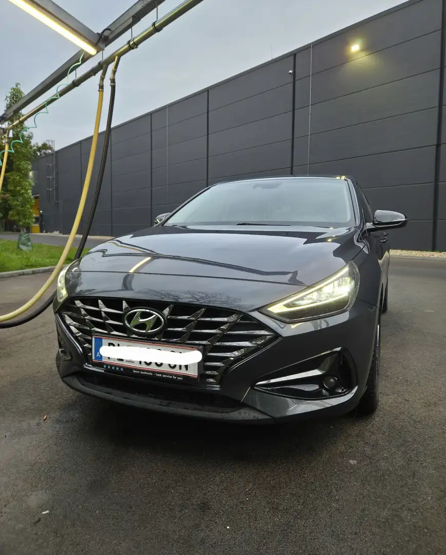 Hyundai i30 1,5 DPI Trend-Line Grau - 1