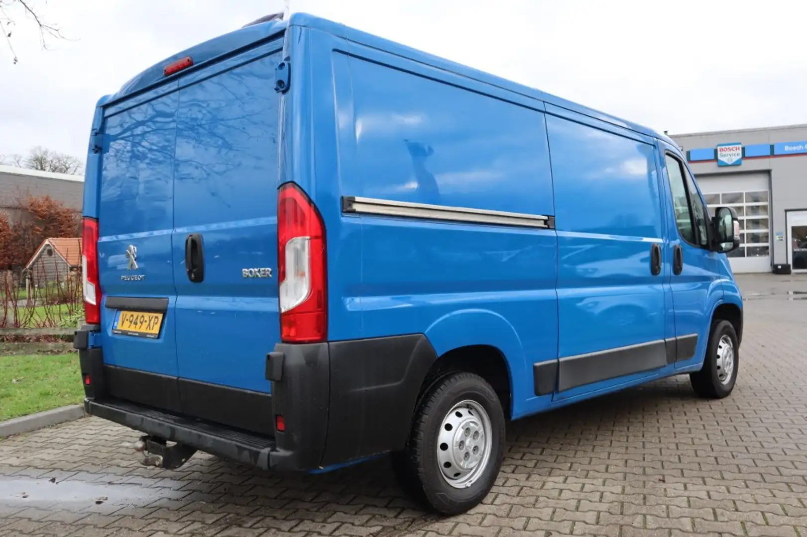 Peugeot Boxer 330 2.0 HDI L2H1 96 KW lang Blauw - 2