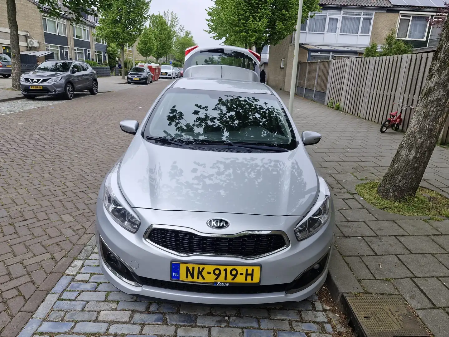 Kia Ceed / cee'd Ceed / cee'd 1.6 GDI DynamicLine Grijs - 1