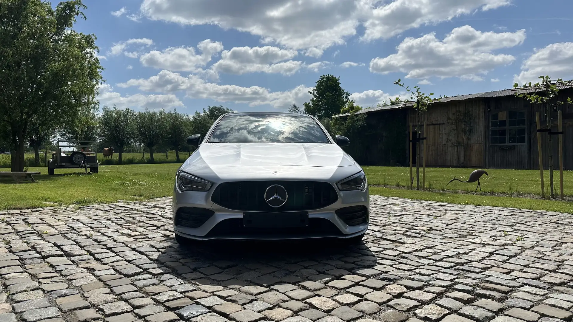 Mercedes-Benz CLA 250 CLA 250 e Shooting Brake 8G-DCT AMG Line Stříbrná - 2