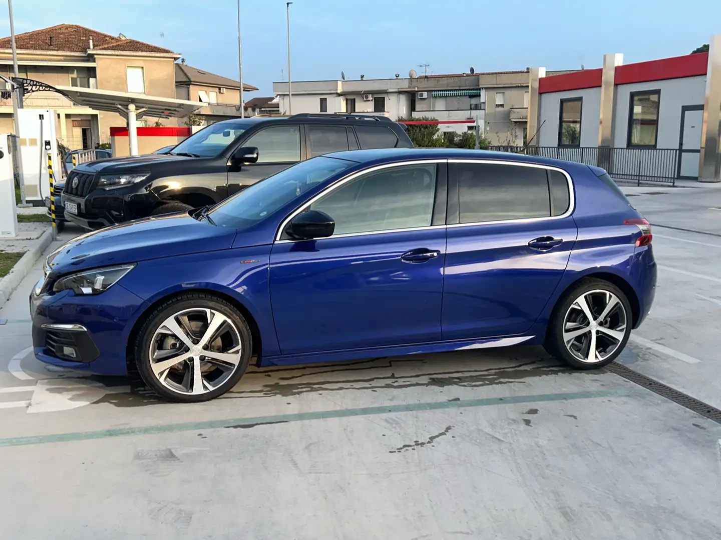 Peugeot 308 5p 2.0 bluehdi Gt Line s&s 150cv eat6 Blu/Azzurro - 2