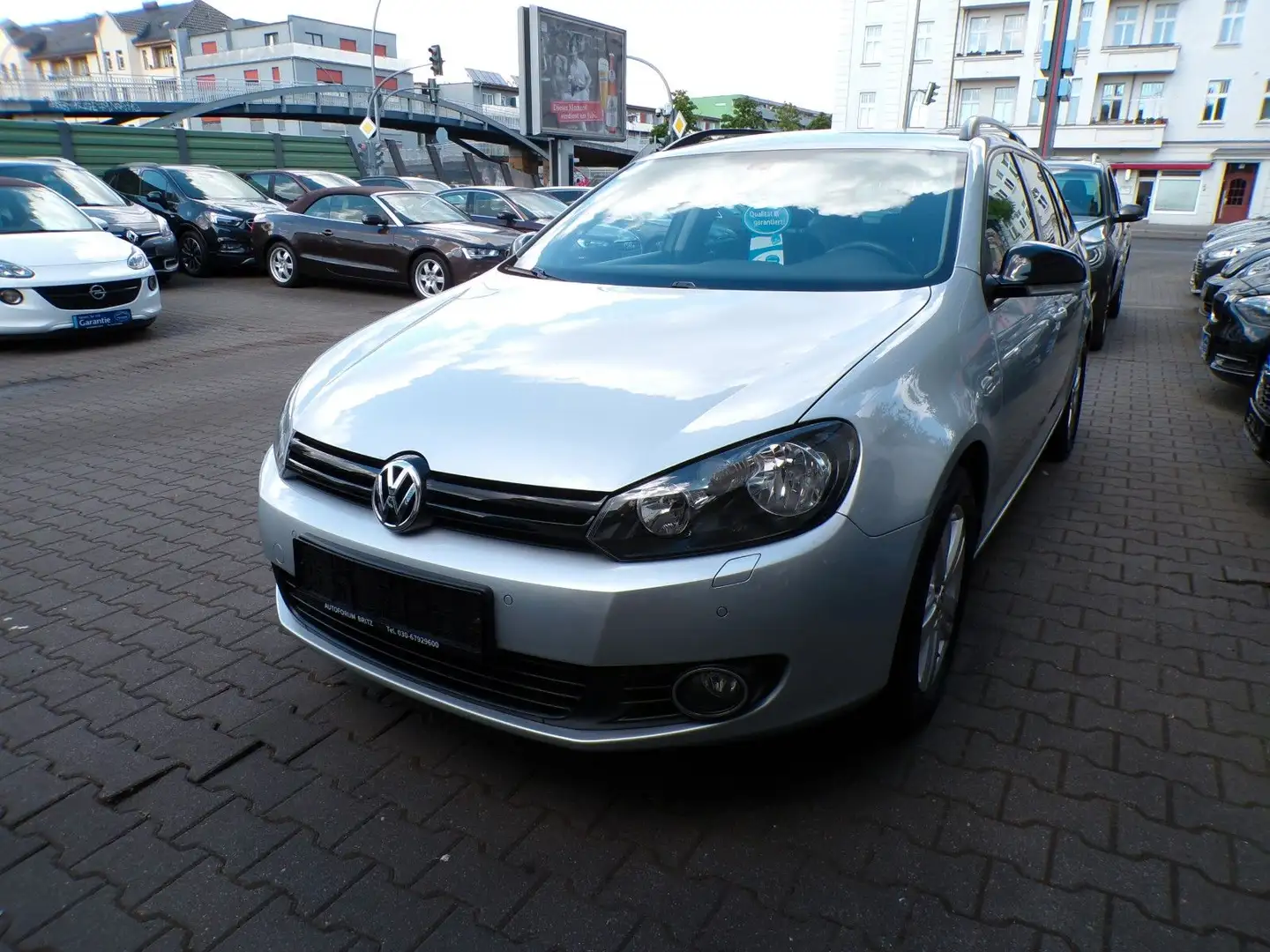 Volkswagen Golf 1.4 TSI DSG MATCH Variant, 1-HAND Silber - 1