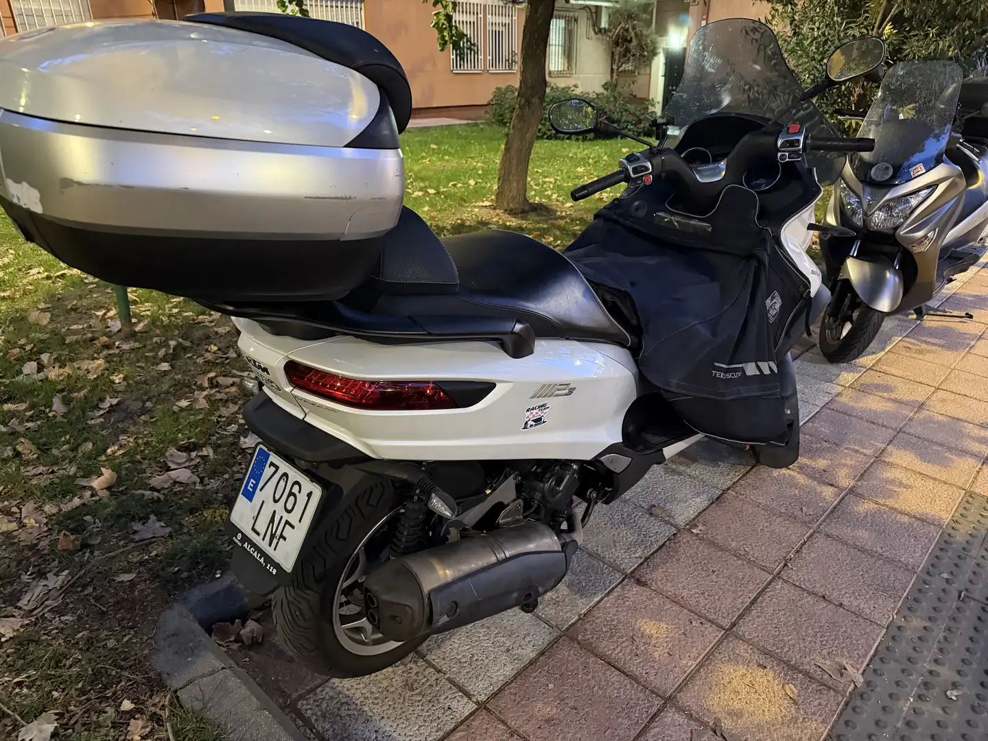 Piaggio MP3 500 - 1