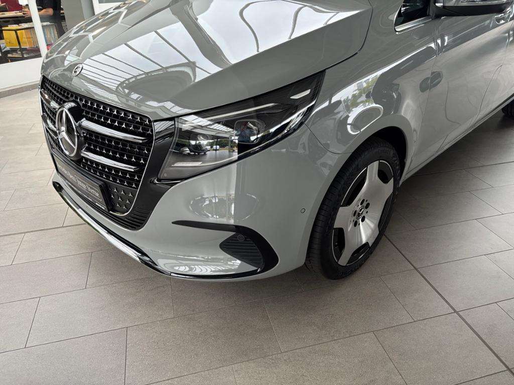Mercedes-Benz V 250