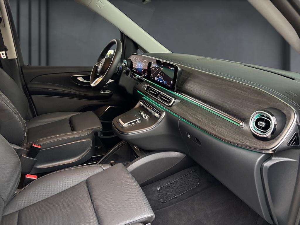 Mercedes-Benz V 250