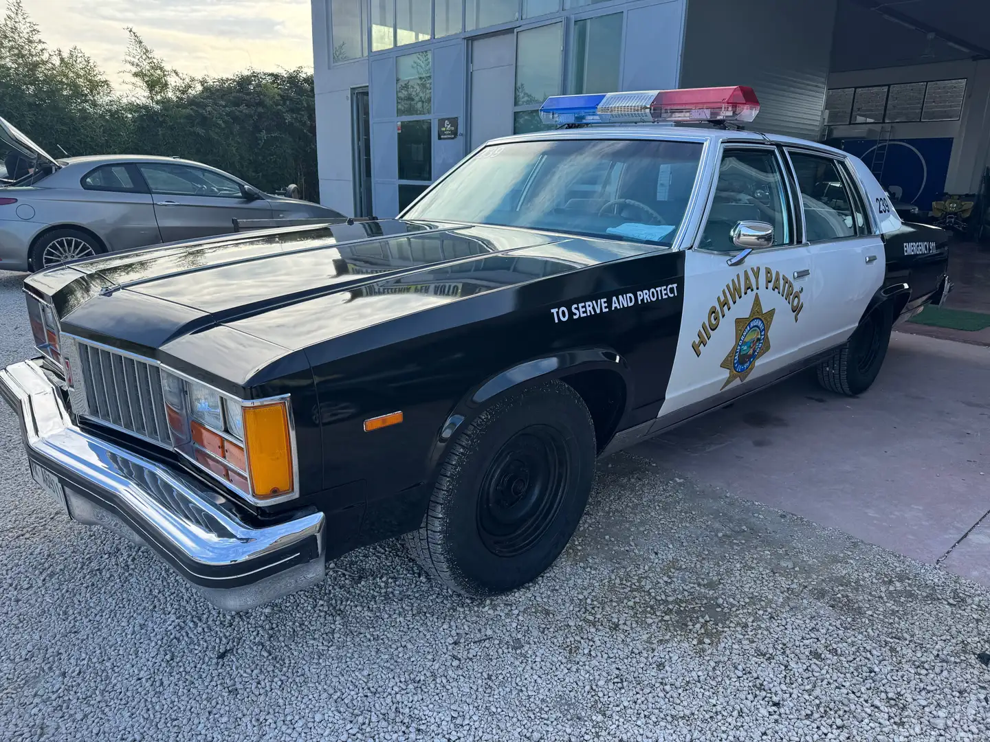 Oldsmobile Delta 88 6.6 V8 Negru - 1