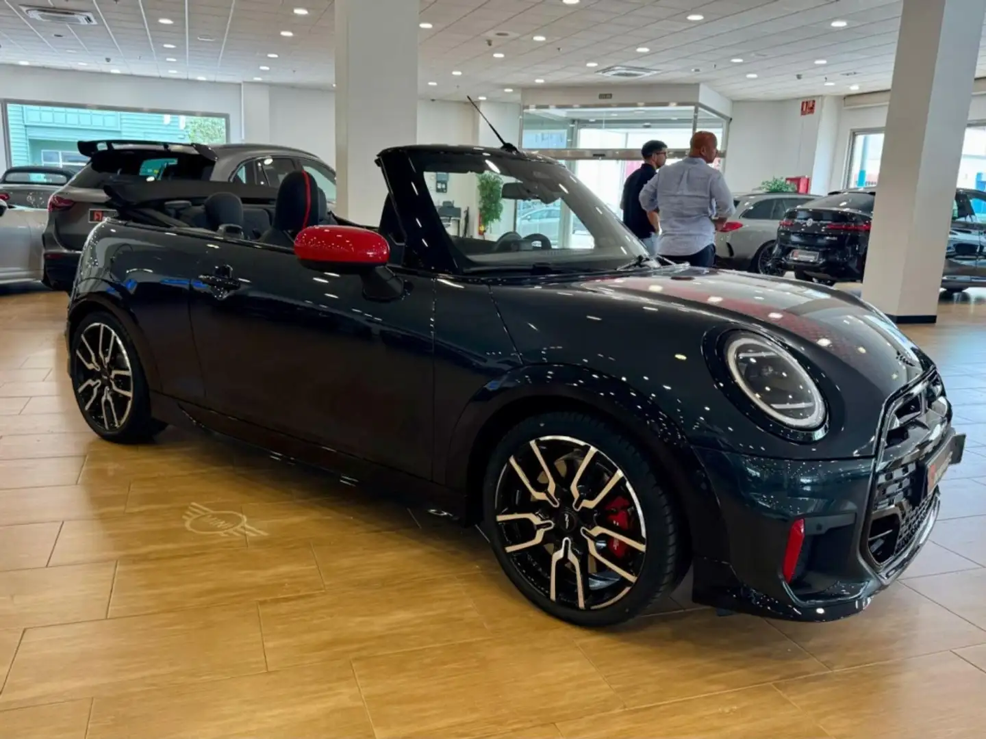 MINI John Cooper Works Cabrio Aut. Verde - 2