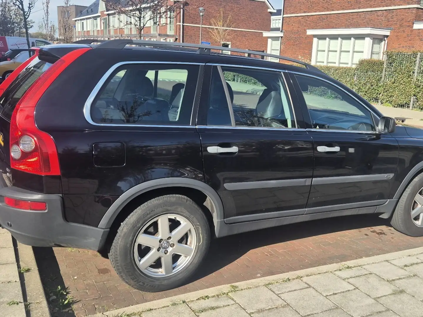 Volvo XC90 2.5 T Exclusive Černá - 2