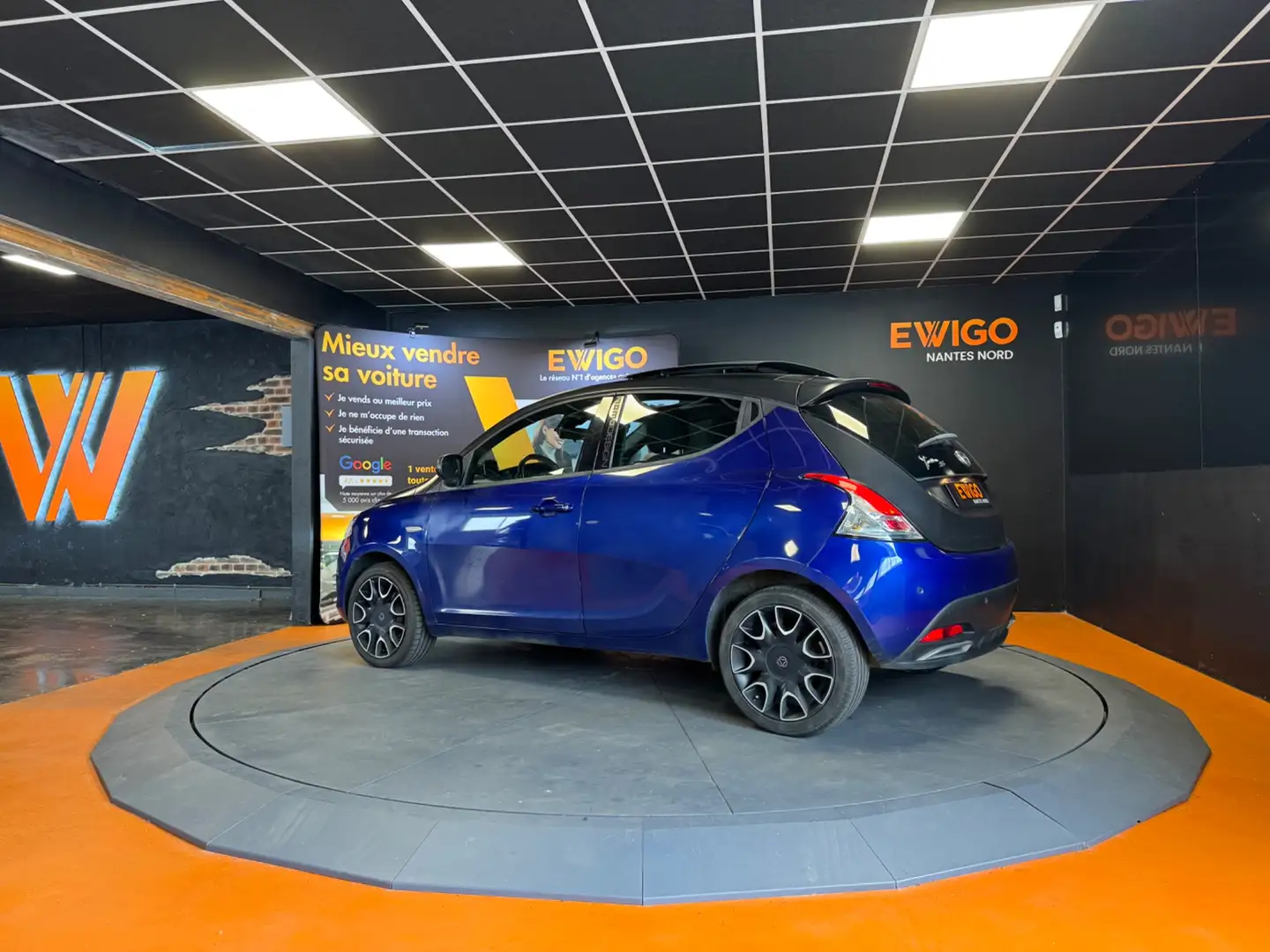 Lancia Ypsilon 1.2 70 // S Stade Français // Toit ouvrant // Clim - 2
