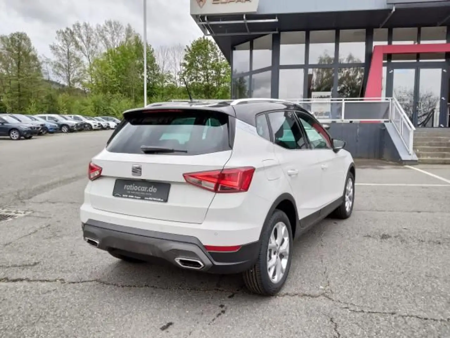 SEAT Arona ARONA FR 1.0 TSI SITZHEIZ. EINPARKH. FULL-LINK Blanc - 2