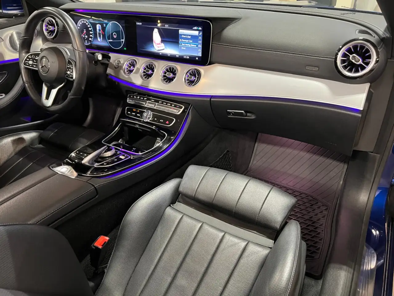 Mercedes-Benz E-Class снимка Mercedes-Benz E-Class