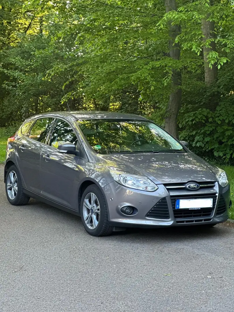 Ford Focus Sync Edition, sehr gepflegt, neuw. Allwetter Braun - 1