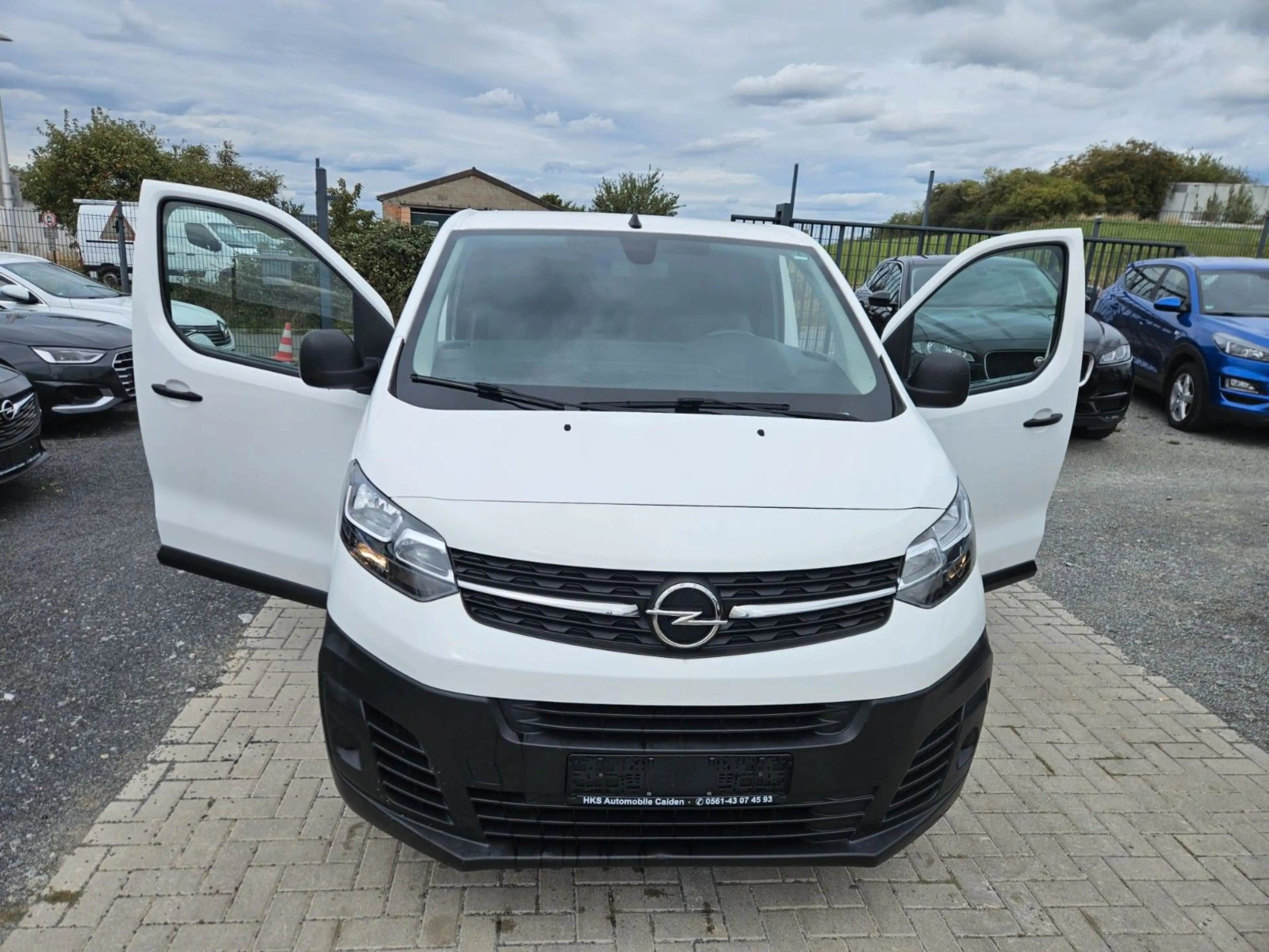 Opel Vivaro Kasten Edition M — photo 13