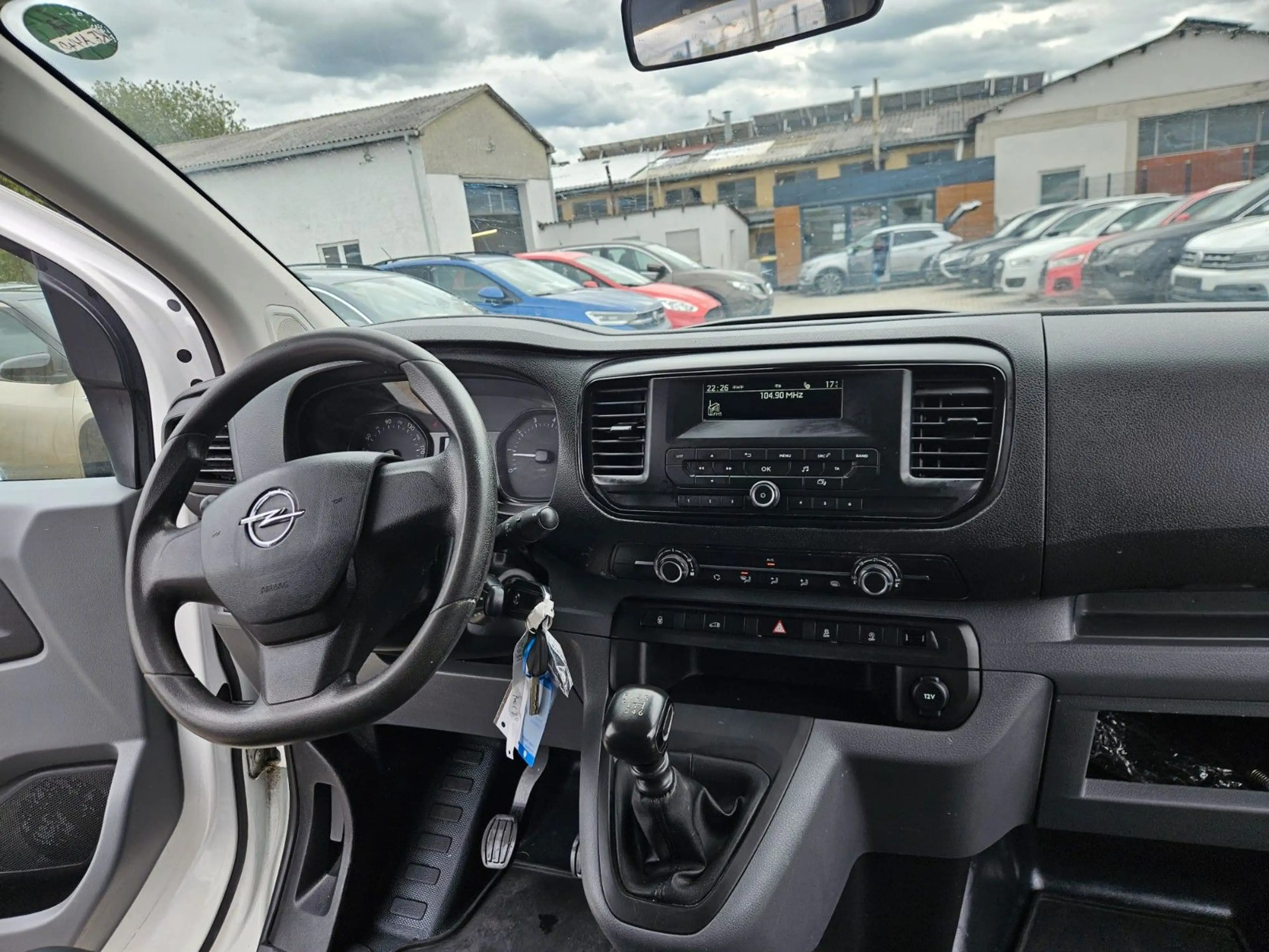 Opel Vivaro Kasten Edition M — photo 11