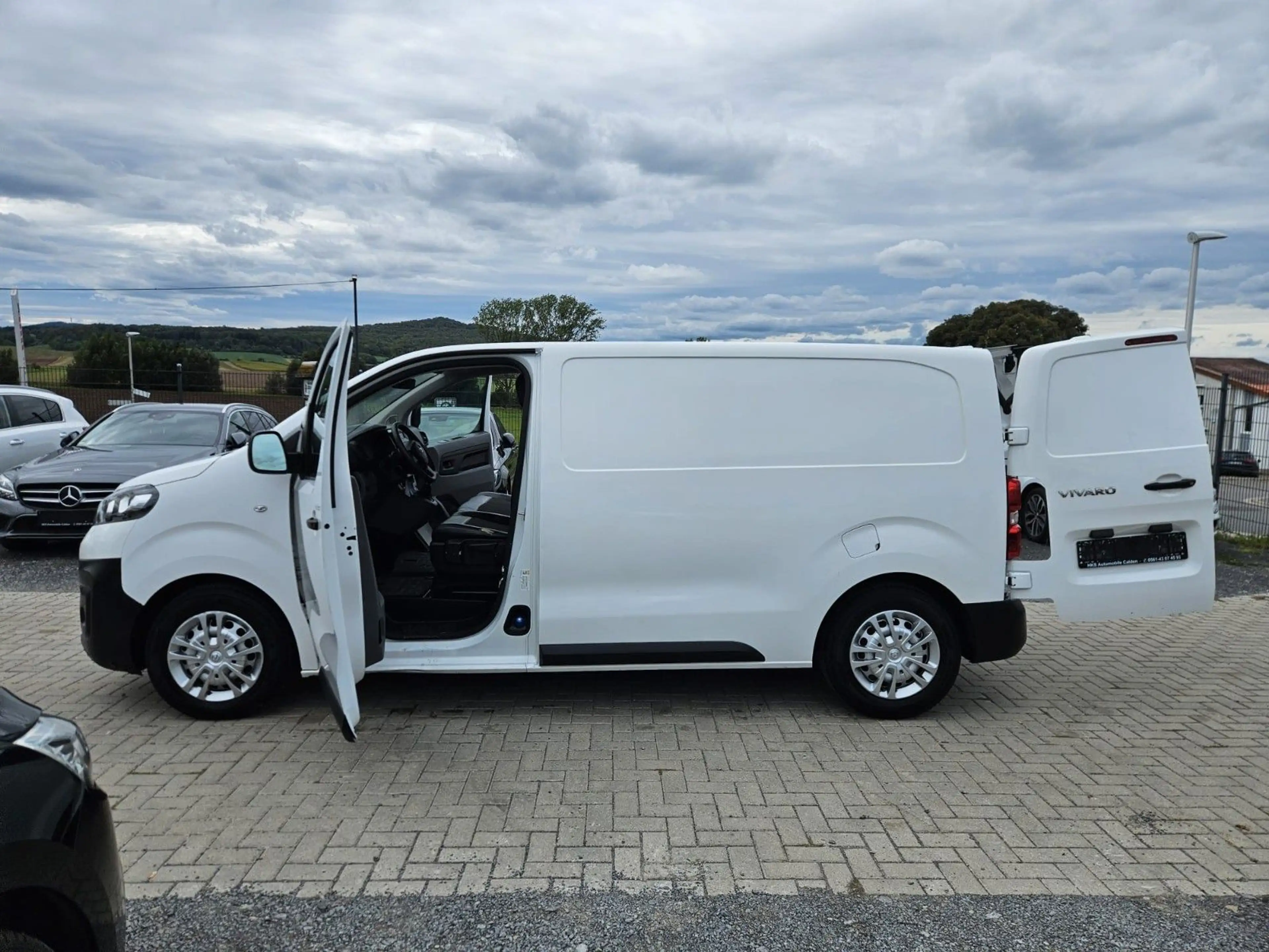 Opel Vivaro Kasten Edition M — photo 14