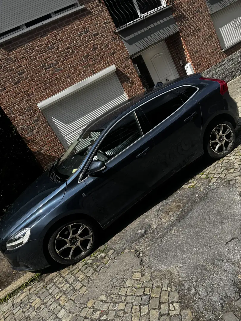 Volvo V40 1.9 Turbo - D Luxury Edition - 2