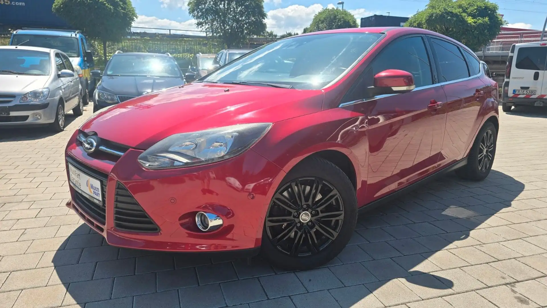 Ford Focus Lim. Champions Edition/TÜV NEU/GARANTIE/ Rosso - 1