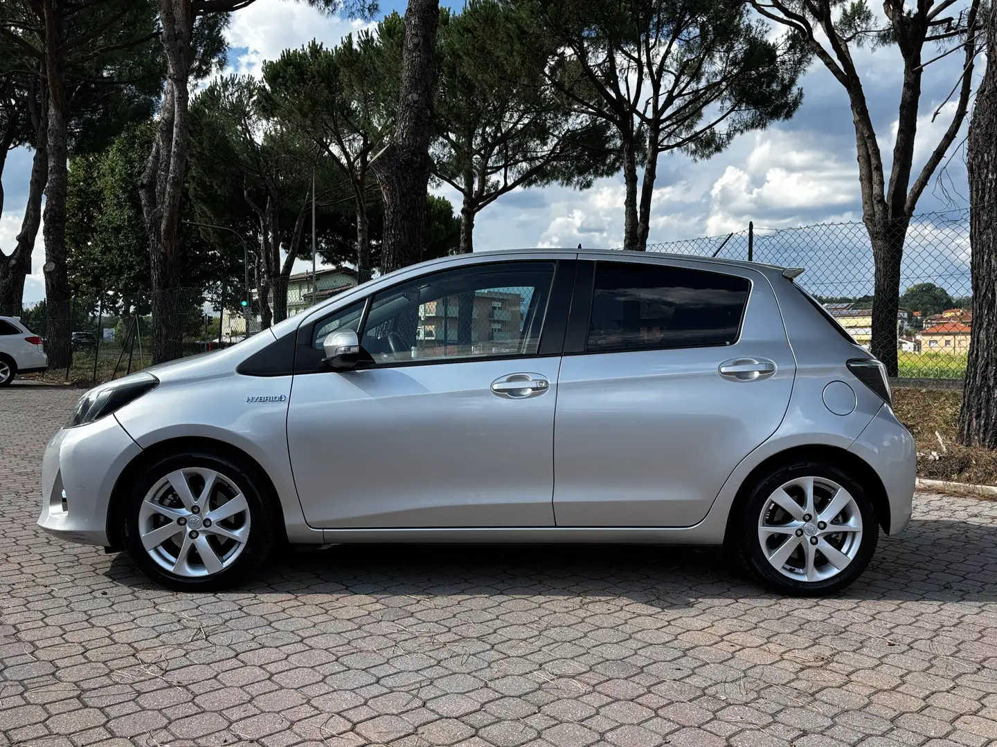 Toyota Yaris Yaris III 5p 1.5h Style Argento - 2