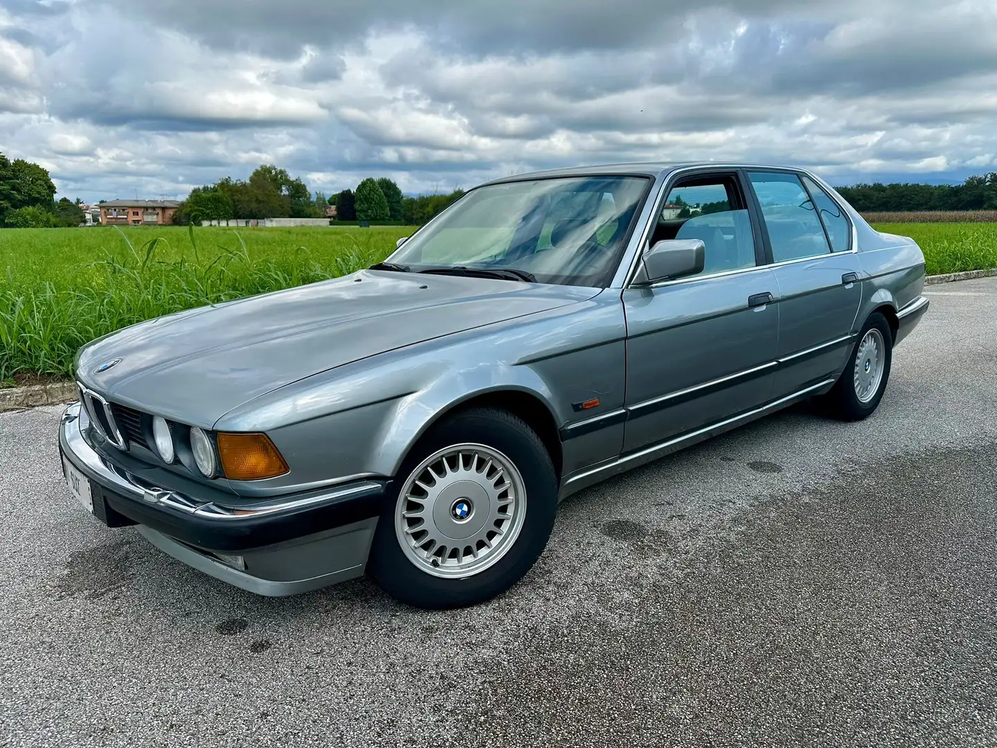 BMW 735 735i e32 Manuale Grau - 2
