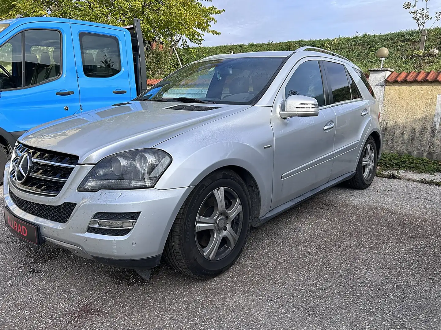 Mercedes-Benz ML 350 CDI 4MATIC Aut. DPF ** MOTORSCHADEN** Silber - 2