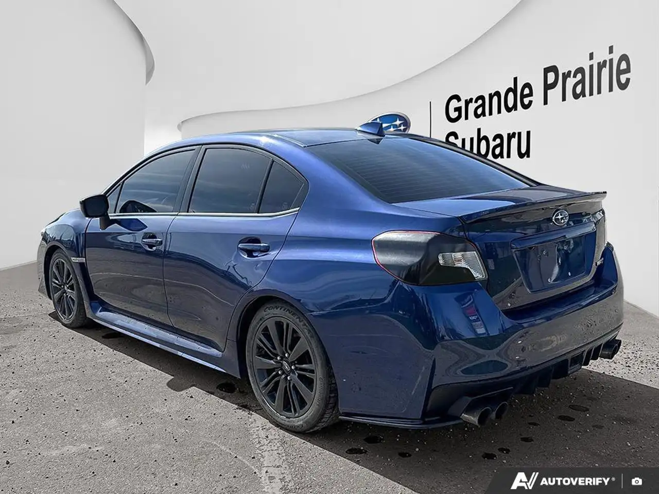 Subaru WRX снимка Subaru WRX