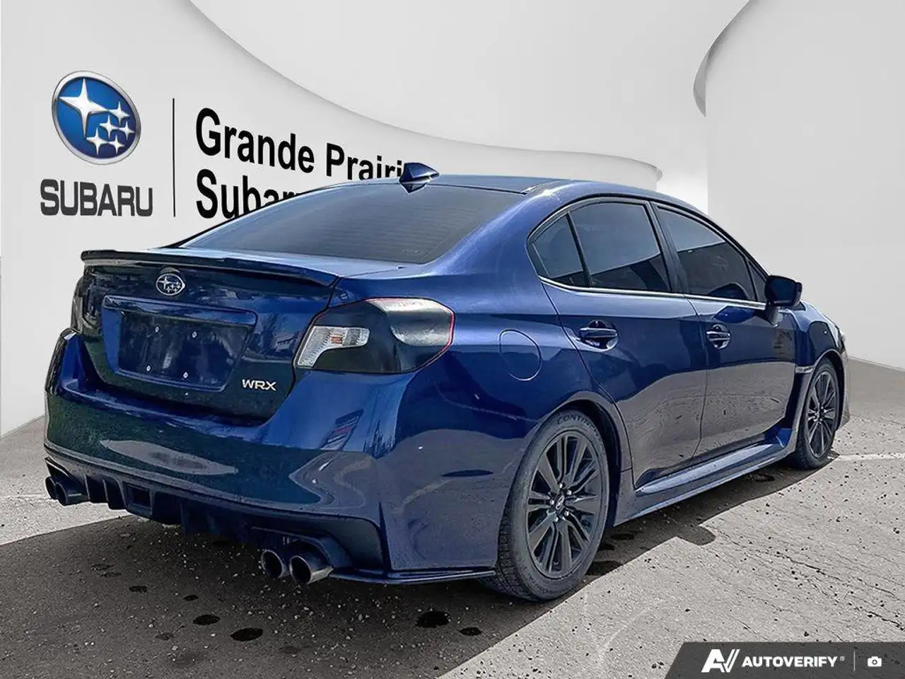 Subaru WRX снимка Subaru WRX