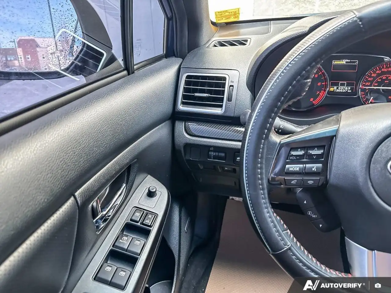 Subaru WRX снимка Subaru WRX