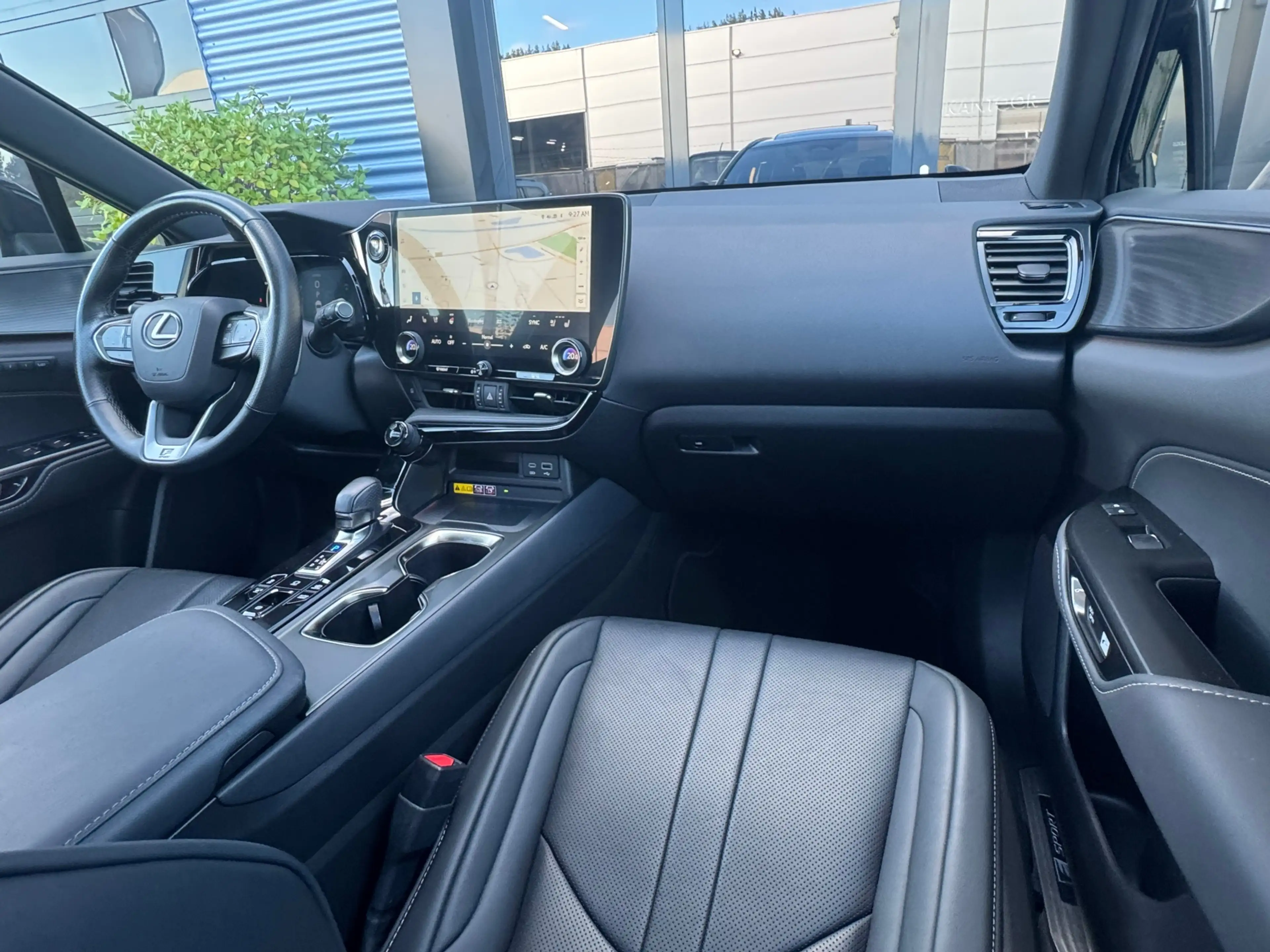 Lexus NX 450h+ AWD F SPORT Line PANO|LEDER|20INCH|STOEL&STUURVERW — photo 2