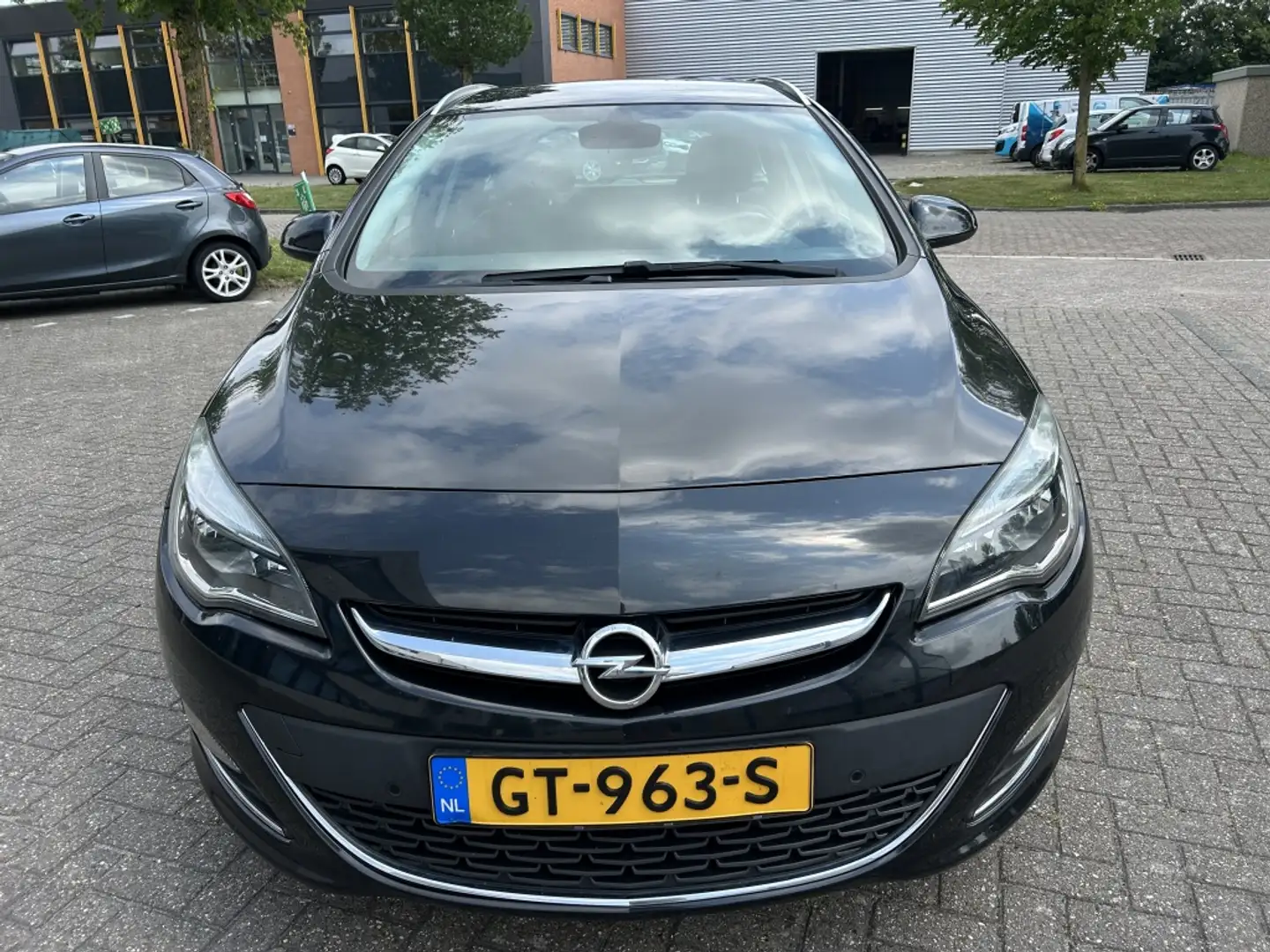 Opel Astra Sports Tourer 1.4 Turbo Sport 140PK NAVI PDC CRUIS Zwart - 2