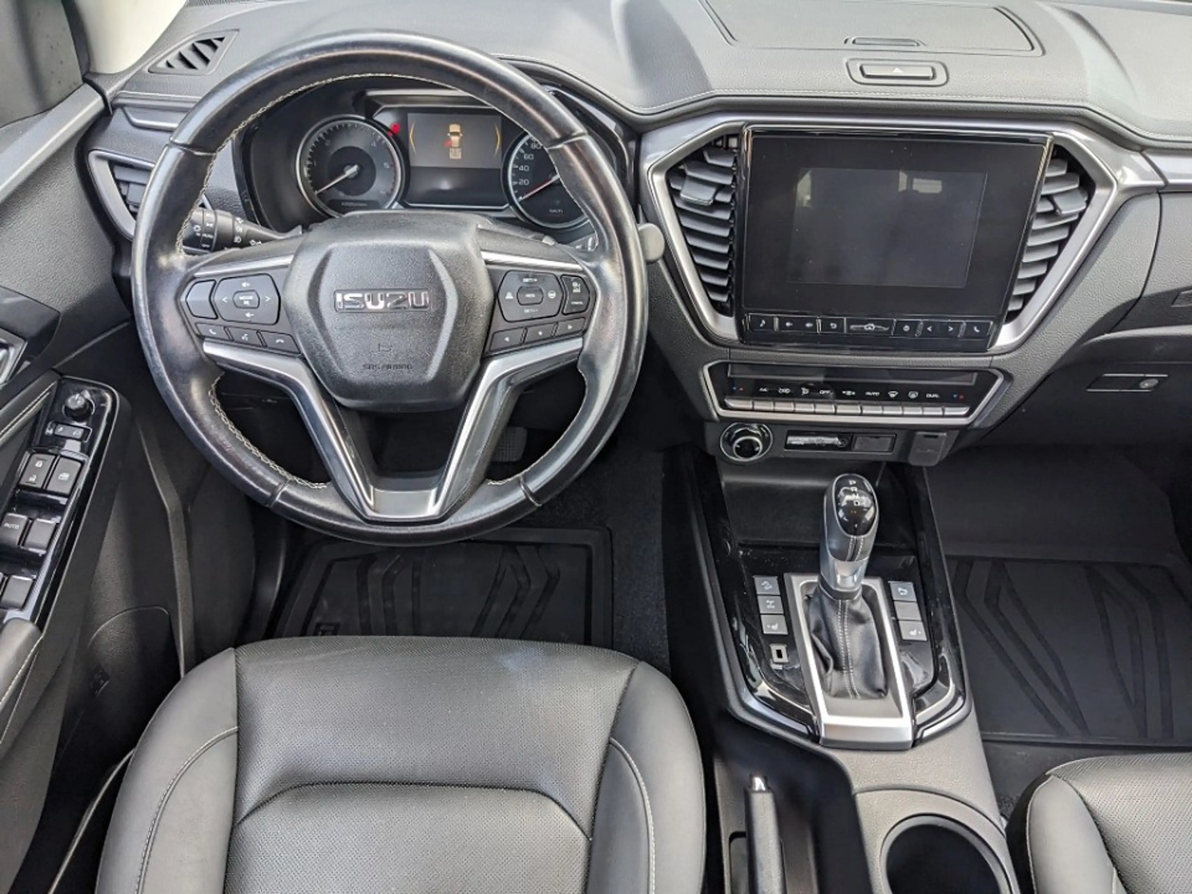 Isuzu D-Max 1.9l TDI Double Cab 4WD LSE AHK Leder Kamera LED — photo 10