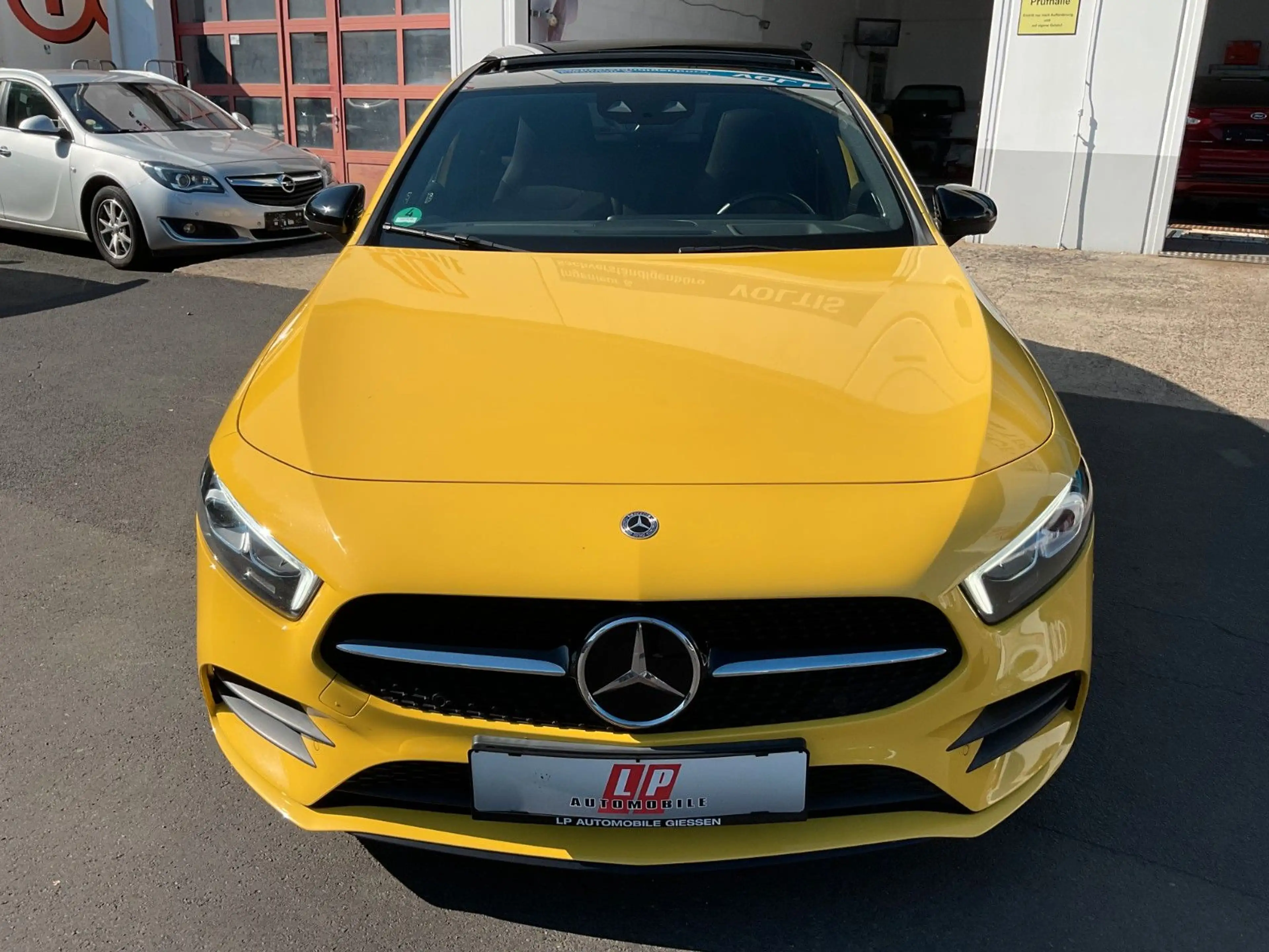 Mercedes-Benz A 250 AMG 4 Matic Panorama Burmester Head-Up — photo 2