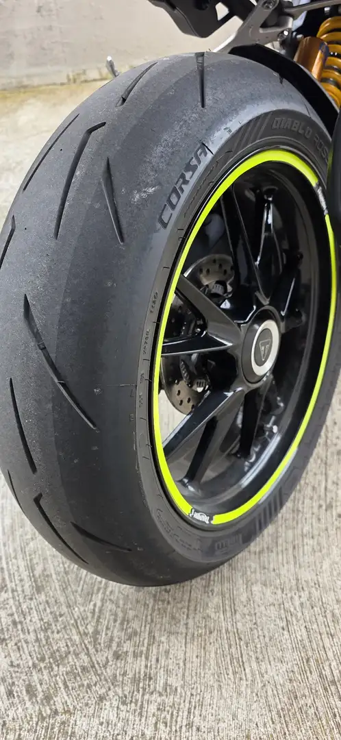 Triumph Speed Triple 1200 RS RS Gris - 2