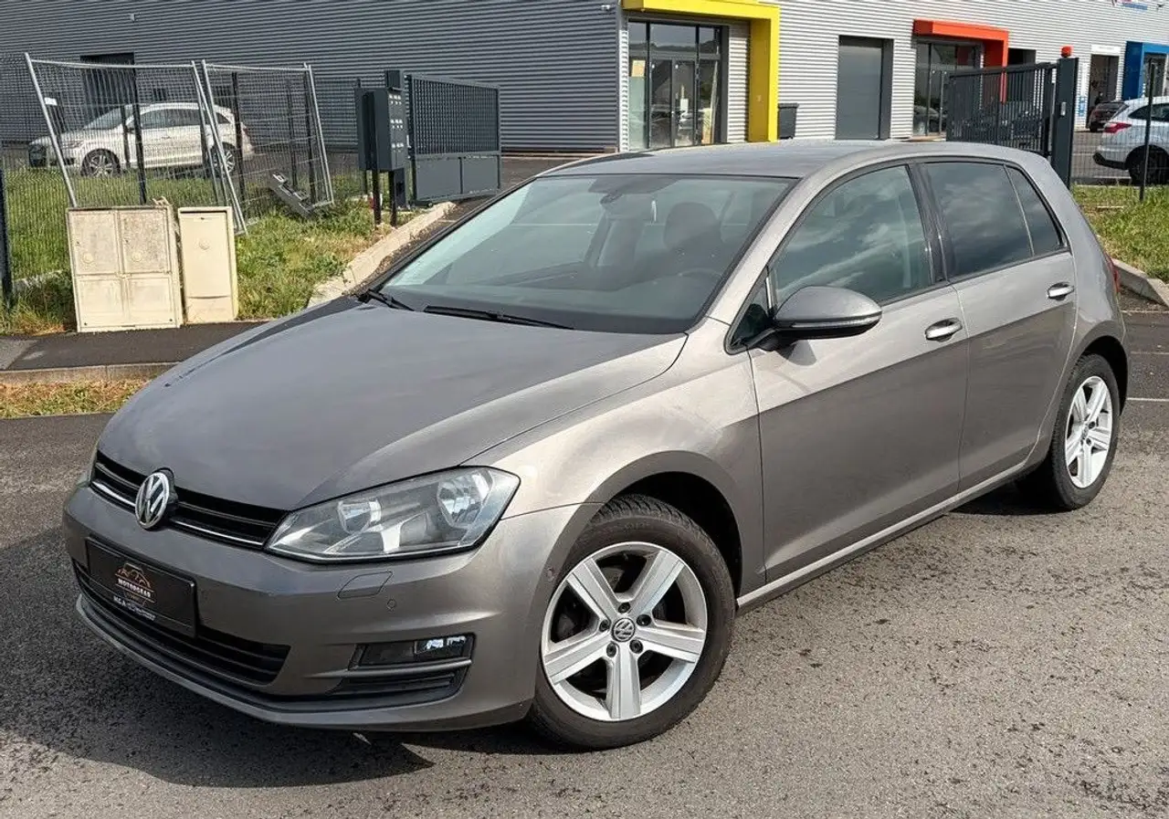 Volkswagen Golf VII 1.6 TDI COMFORTLINE 105 CH