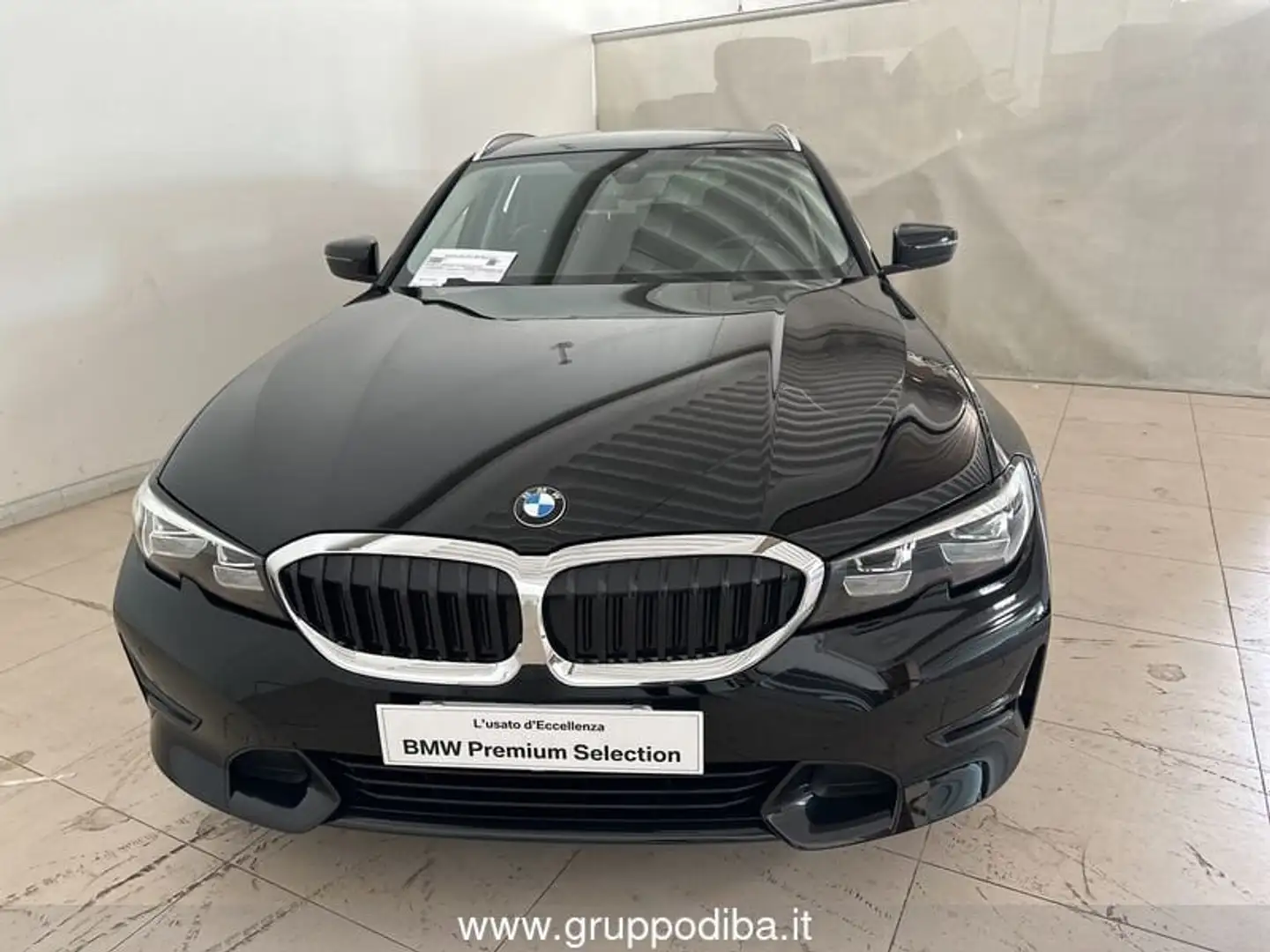 BMW 316 G21 2019 Touring Diese 316d Touring mhev 48V Spor Zwart - 2
