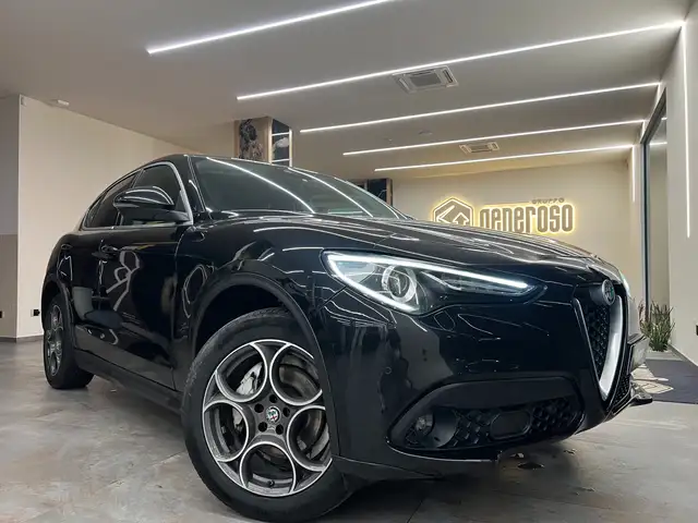 Alfa Romeo Stelvio Stelvio 2017 2.2 t Executive Q4 210cv auto