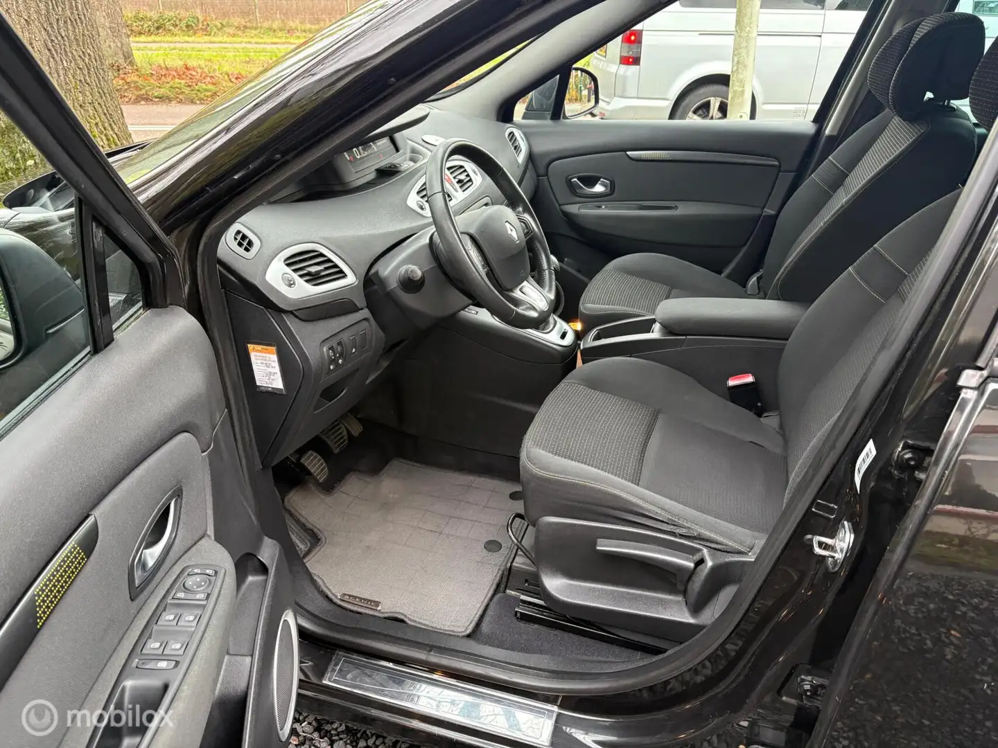 Renault Grand Scenic 1.4 TCe | 7P | CLIMA | TREKHAAK | Noir - 2