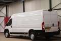 Peugeot Boxer 435 2.2 BlueHDi 140 L4H2 NAVIGATIESYSTEEM Blanc - thumbnail 2