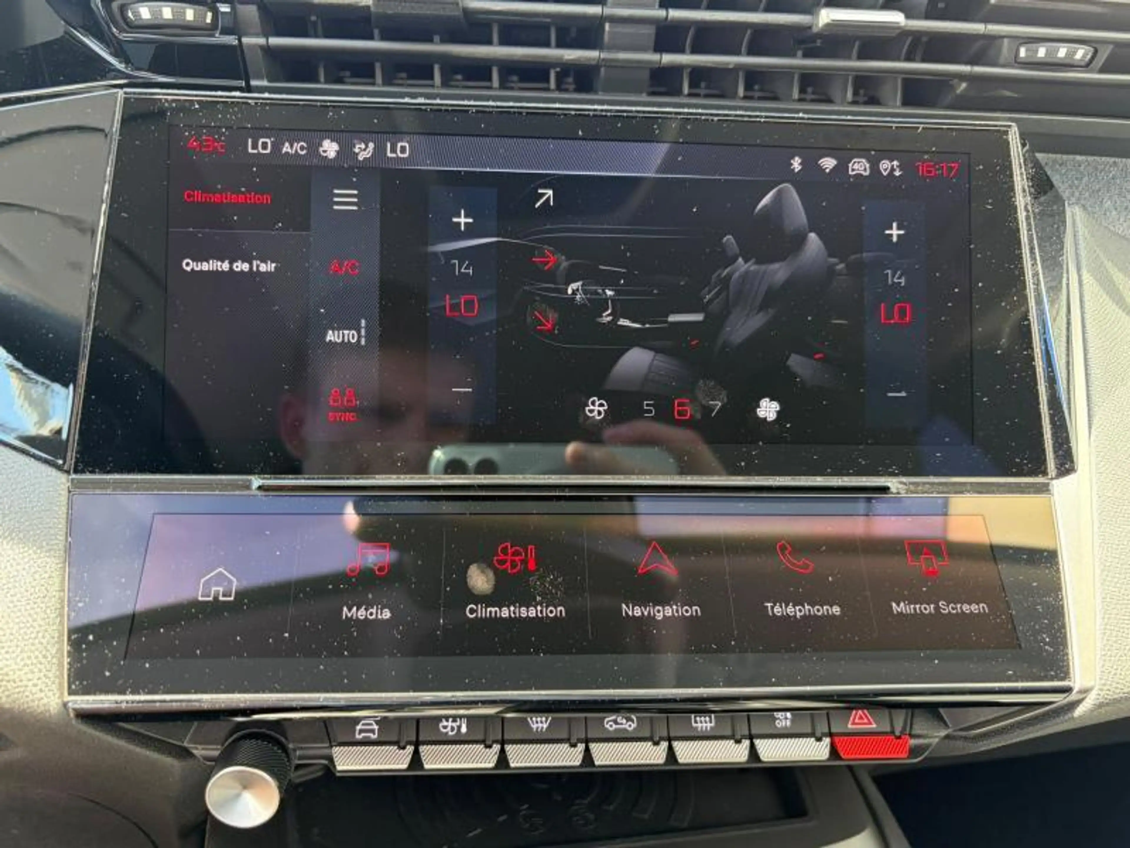 Peugeot 308 Allure / EAT8 / SW / 1.5 BlueH — photo 11