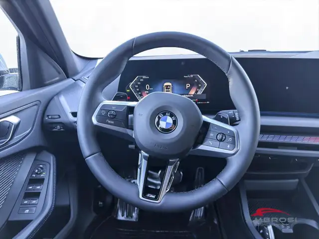 BMW 1 Series view 14