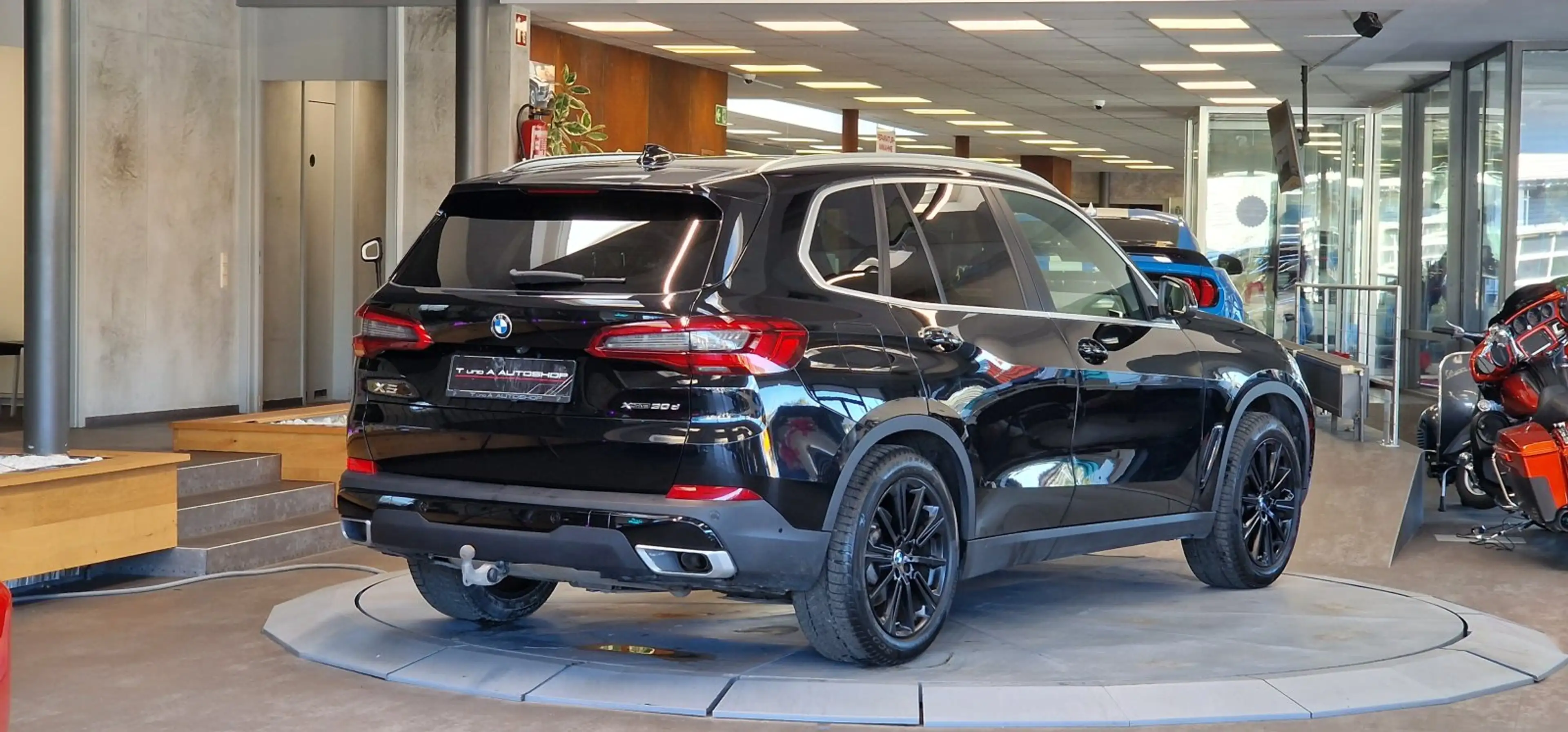 BMW X5 3.0d xDrive 7-Sitzer Aut. *Luftfederung*AHK*Kamera — photo 7