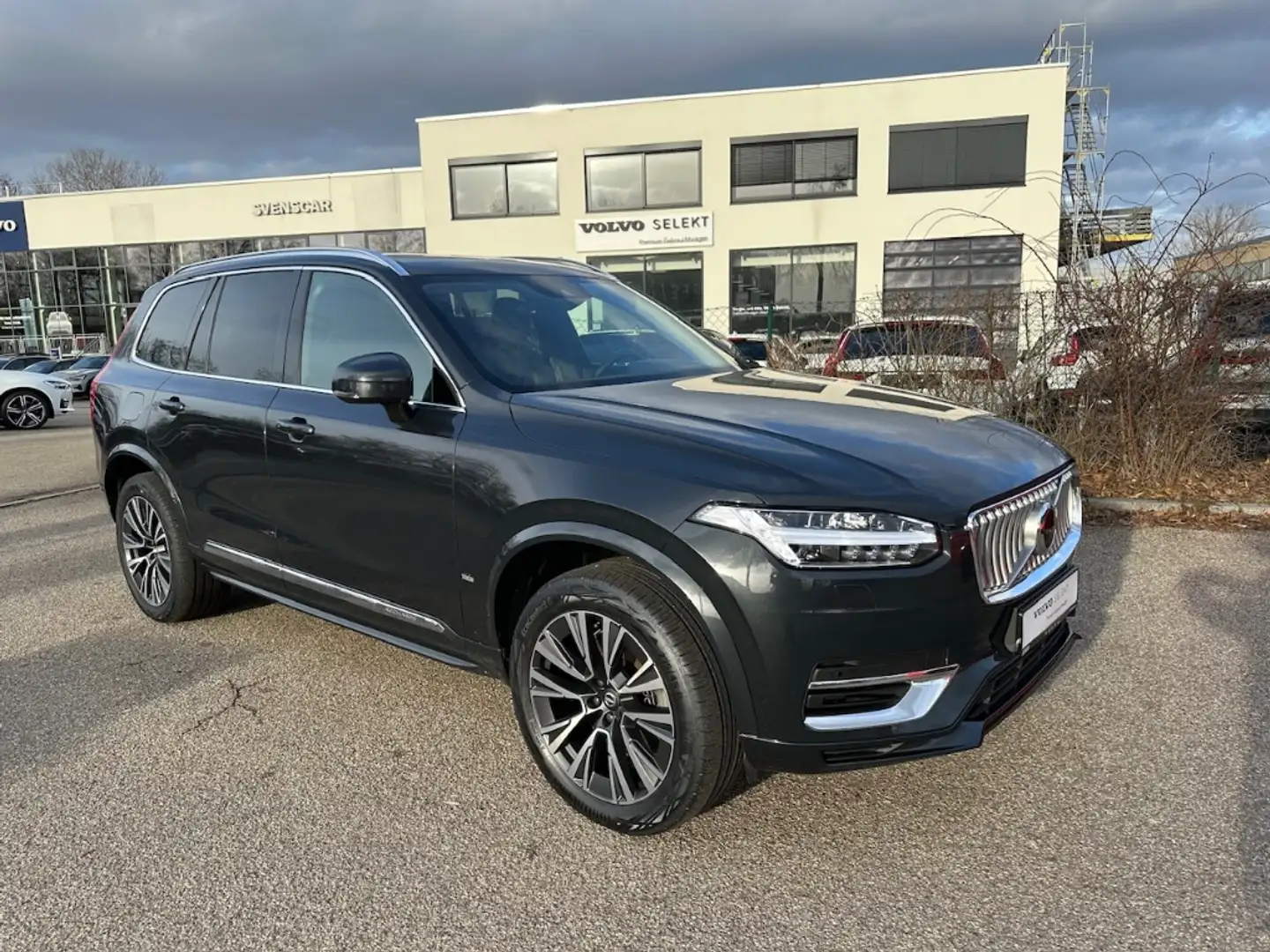 Volvo XC90 Inscription Expression Recharge Plug-In Hybrid AWD Gris - 2