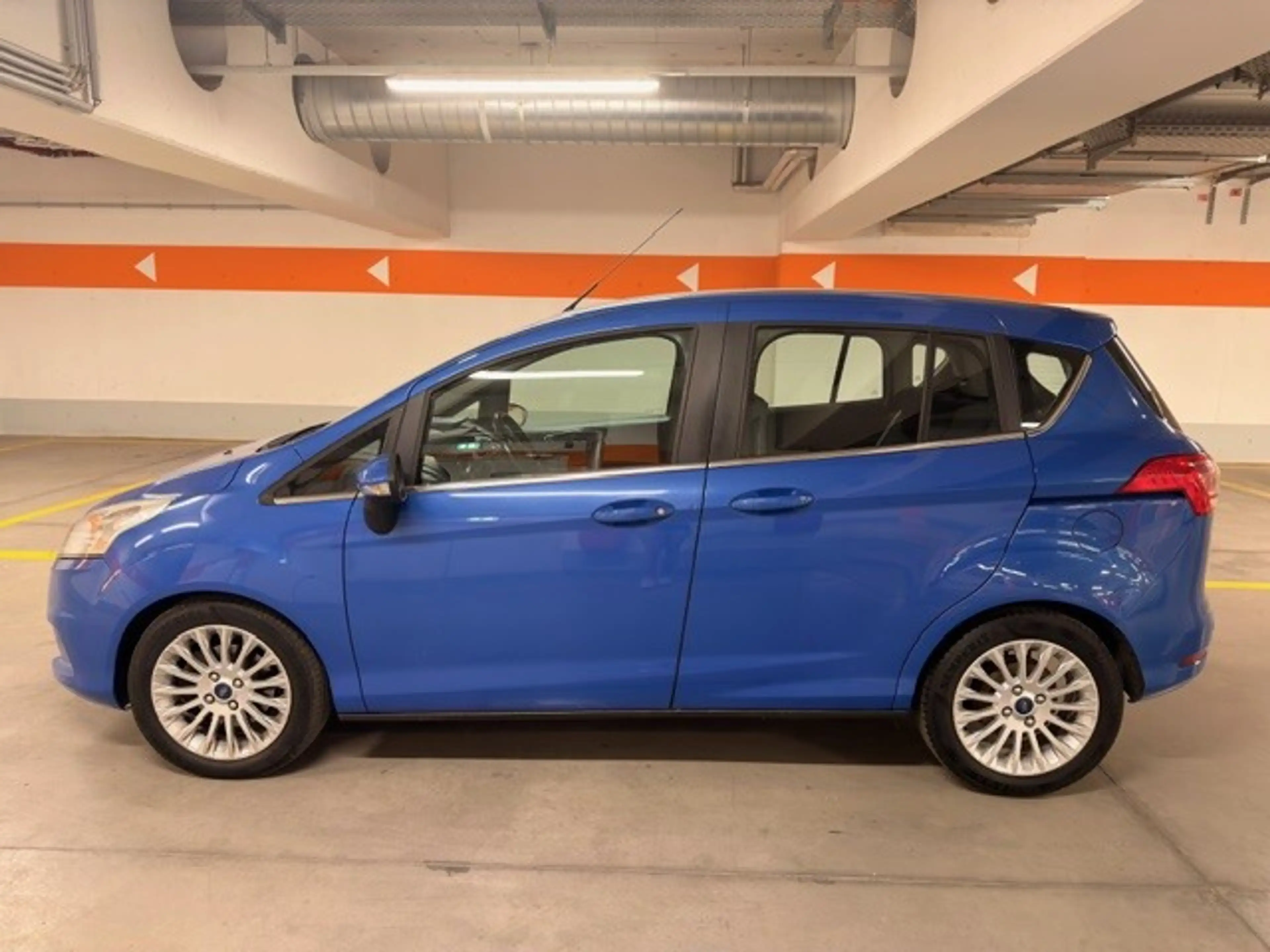 Ford B-Max B-MAX Titanium 1,6 Duratec Ti-VCT — photo 4