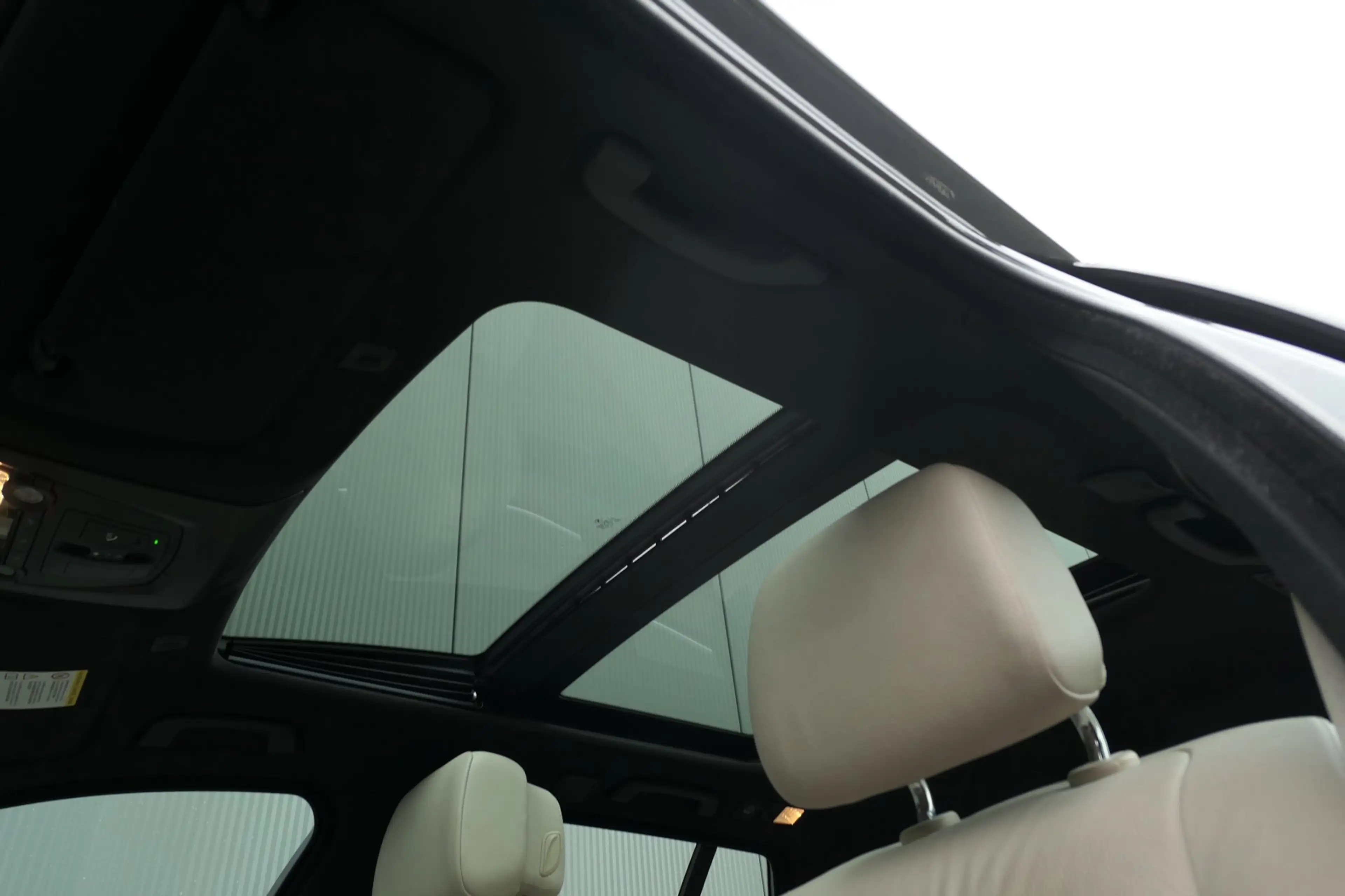 BMW 523 5-serie Touring 523i High Executive NAP Pano Leder — photo 6