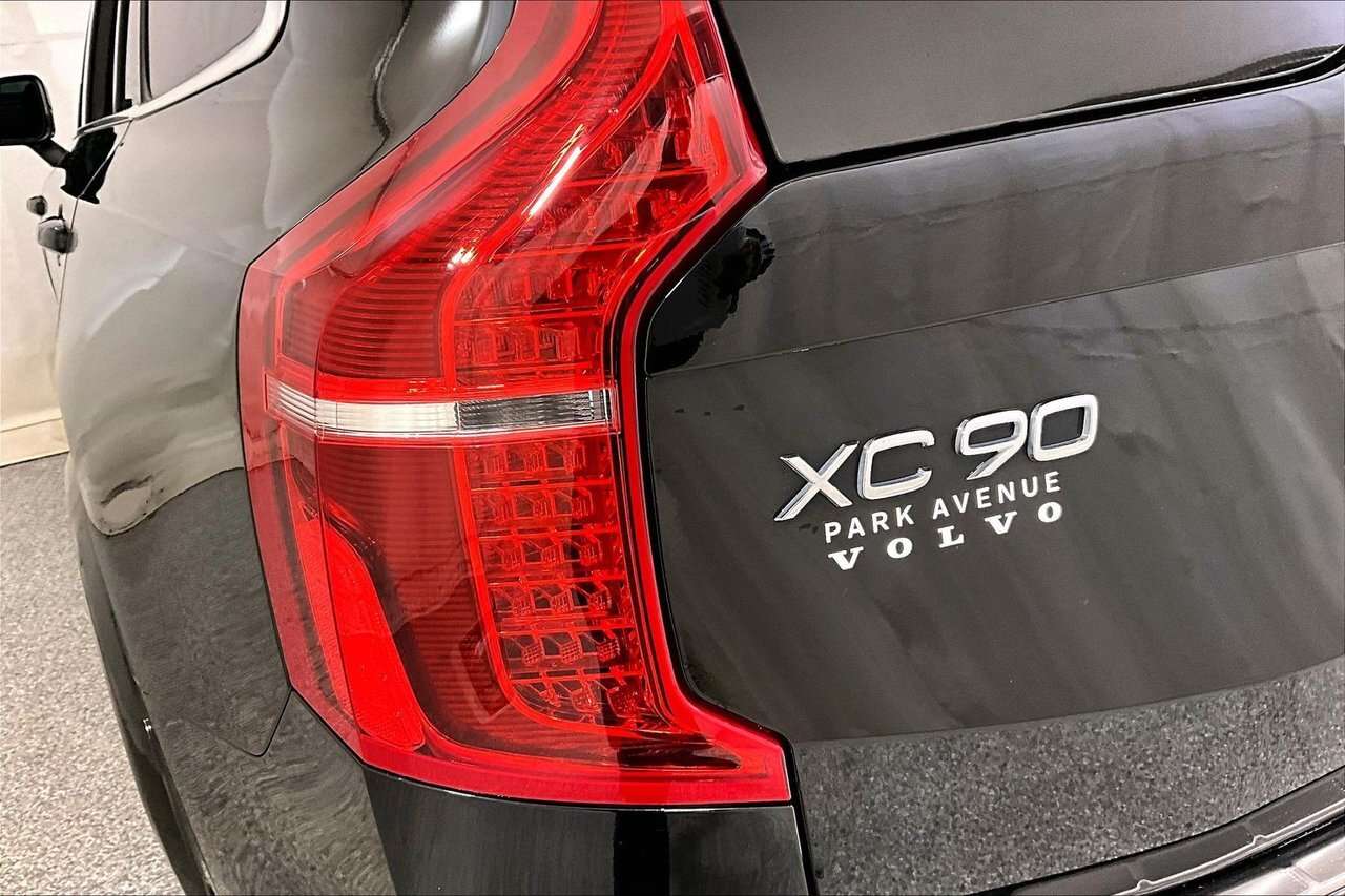 2024 Volvo XC90 PLUS BRIGHT HARMAN KARDON - 21'' WHEELS - CLIMATE thumb 32