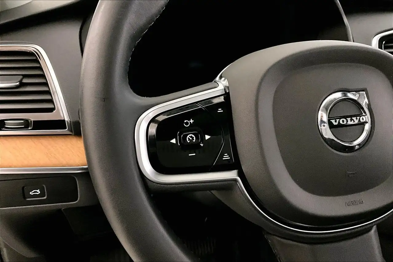 Volvo XC90 снимка Volvo XC90