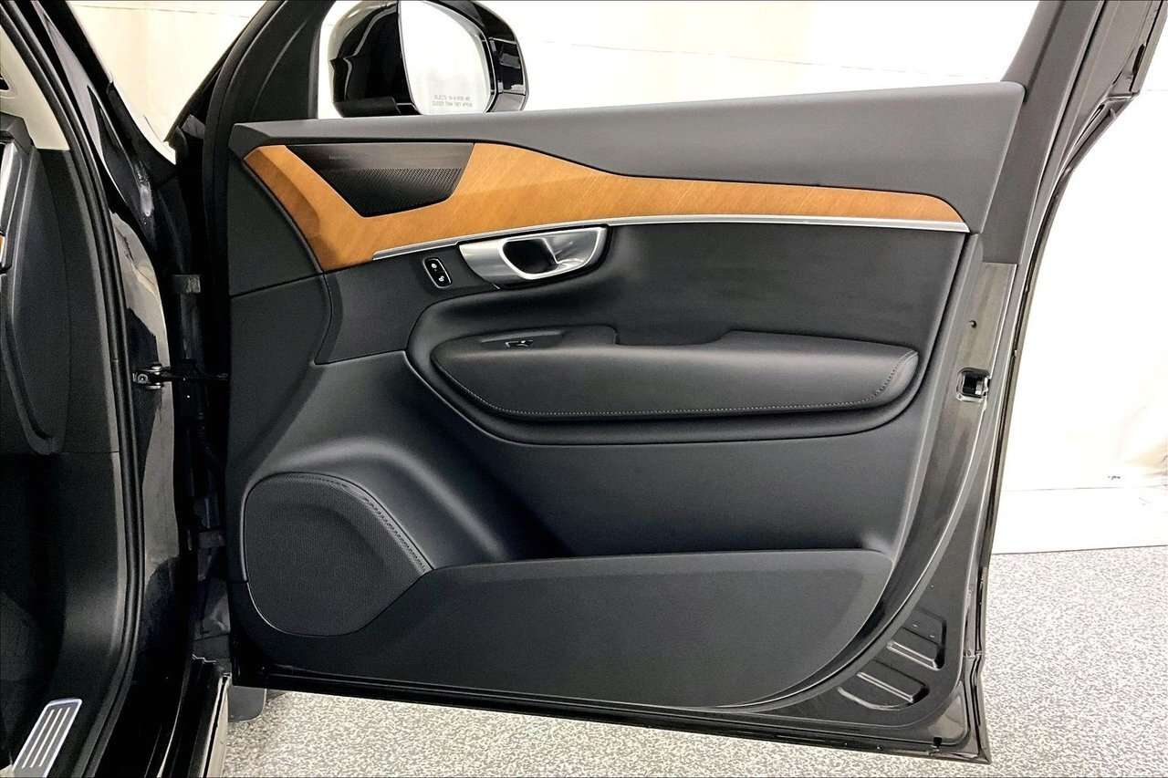 2024 Volvo XC90 PLUS BRIGHT HARMAN KARDON - 21'' WHEELS - CLIMATE thumb 19