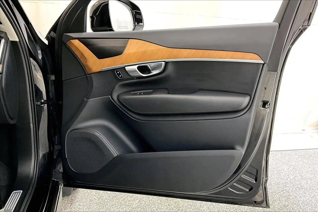 Volvo XC90 снимка Volvo XC90
