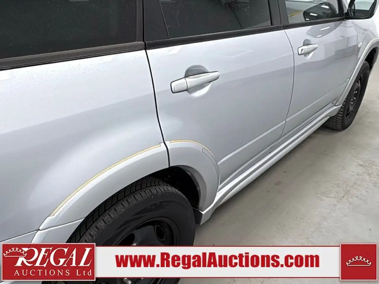 Mitsubishi Outlander снимка Mitsubishi Outlander