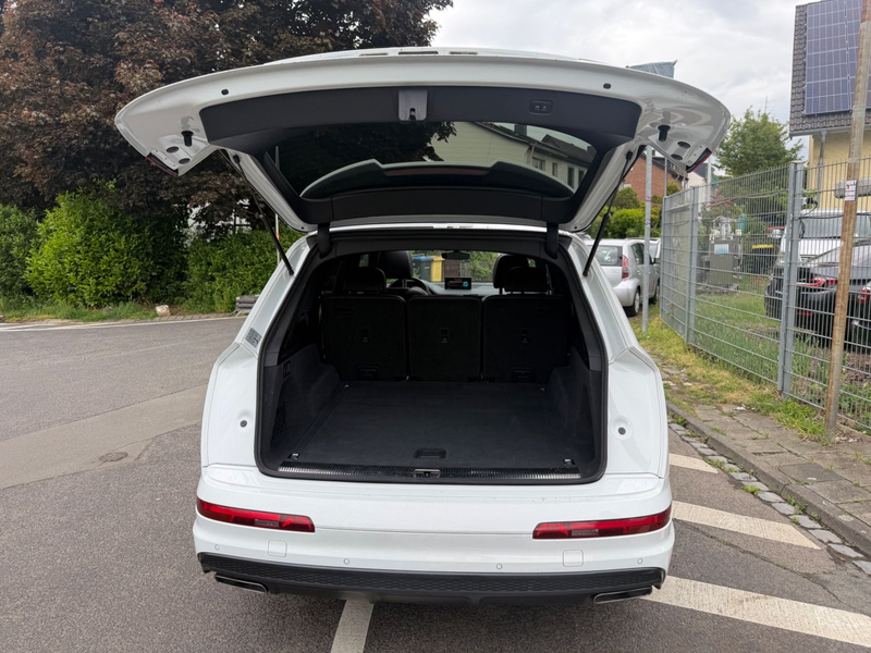 Audi Q7 3.0 TDI quattro S-Line Panoramadach Quatro — photo 12